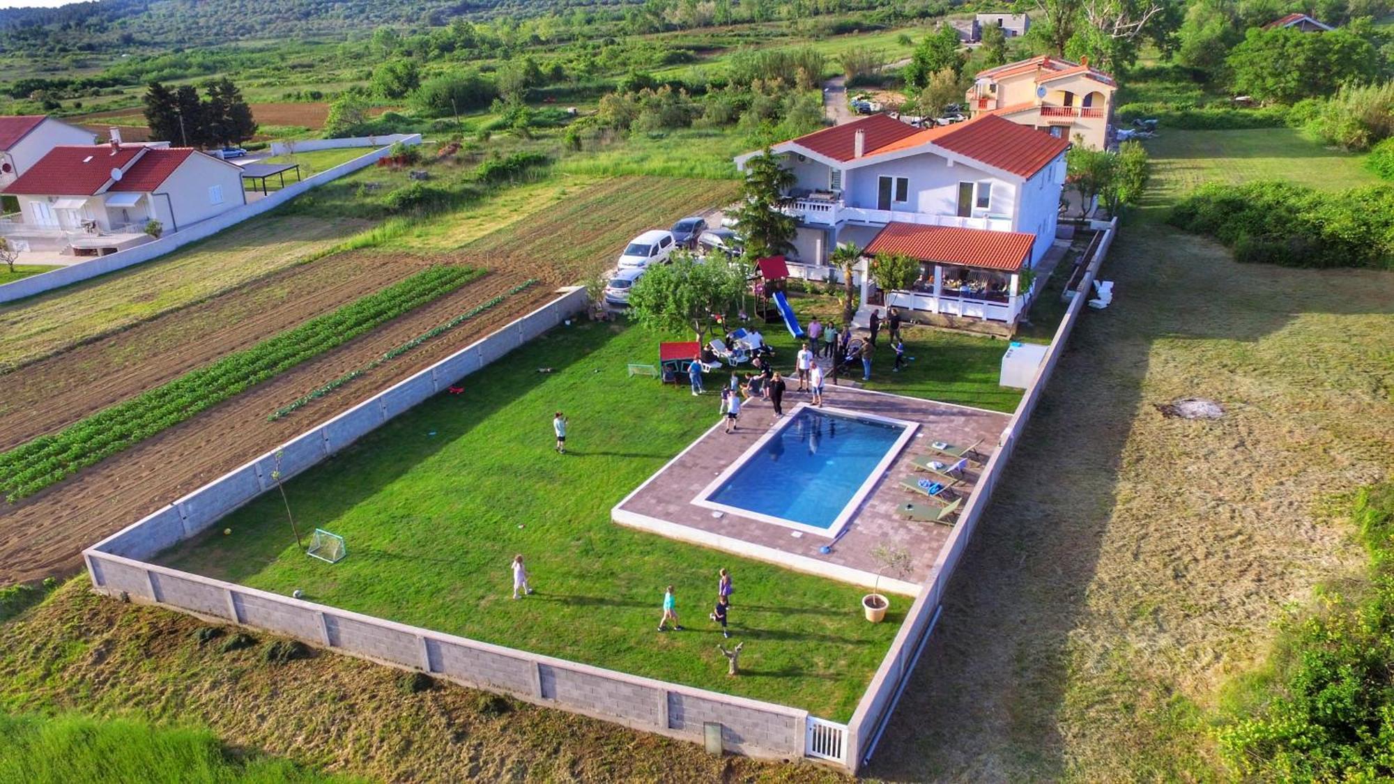 Villa House Rose With Garden And Pool Ljubač Esterno foto