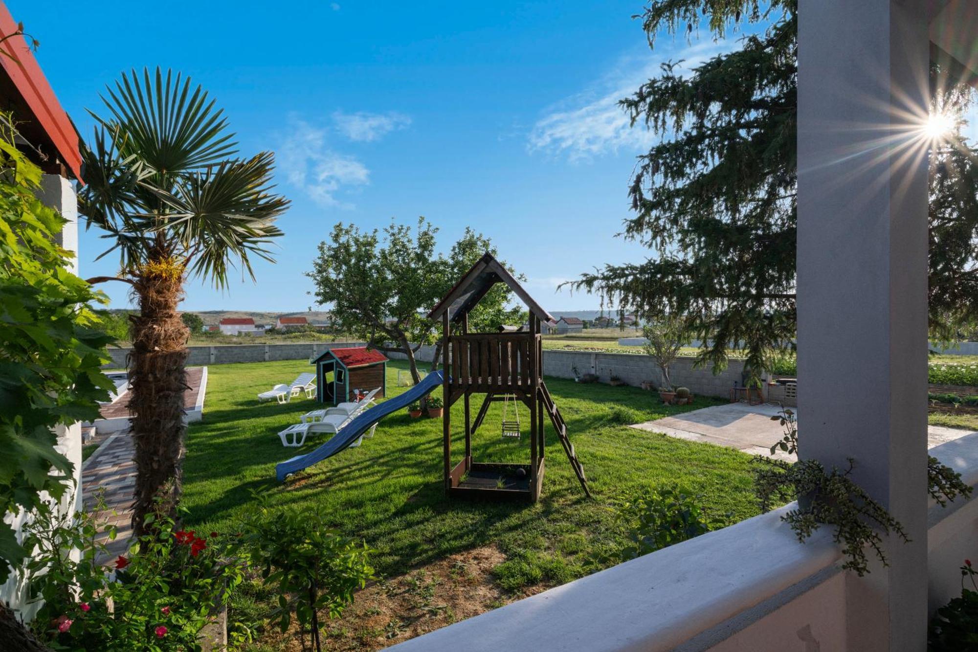 Villa House Rose With Garden And Pool Ljubač Esterno foto