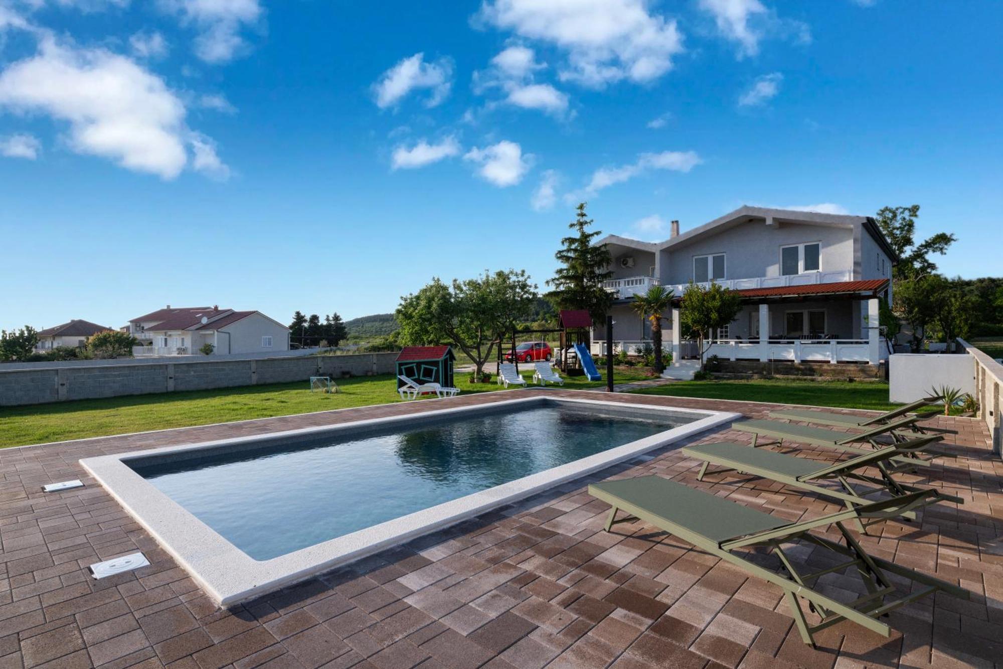 Villa House Rose With Garden And Pool Ljubač Esterno foto
