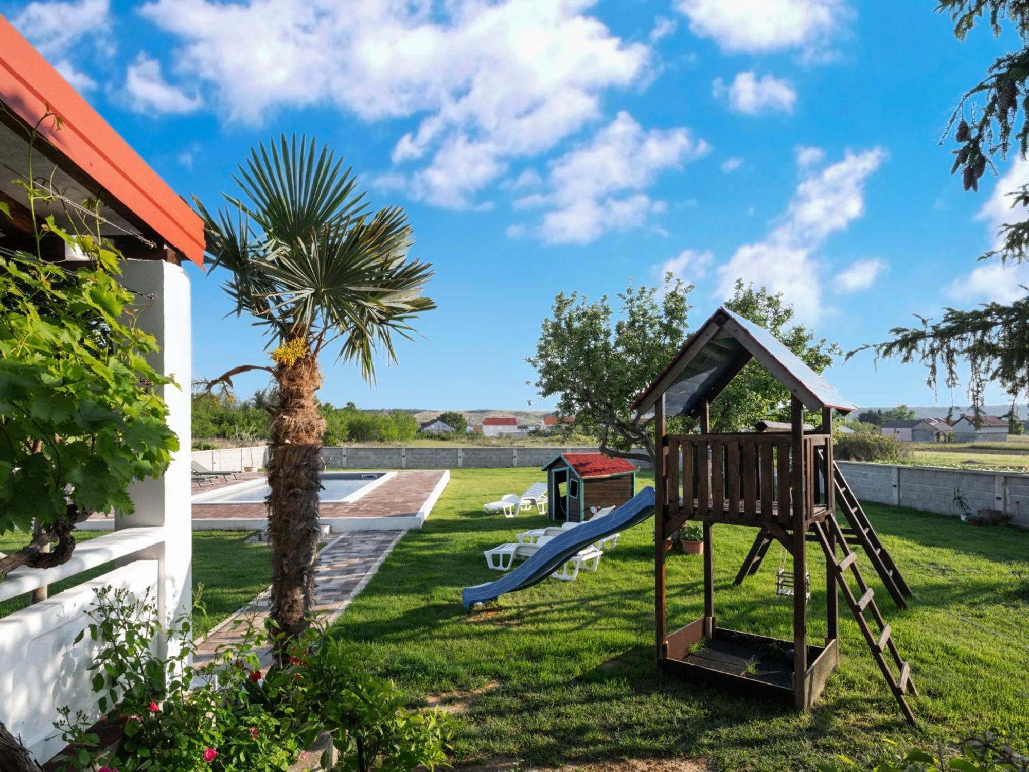 Villa House Rose With Garden And Pool Ljubač Esterno foto